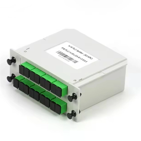 How to secure a 4-core terminal box to a server rack